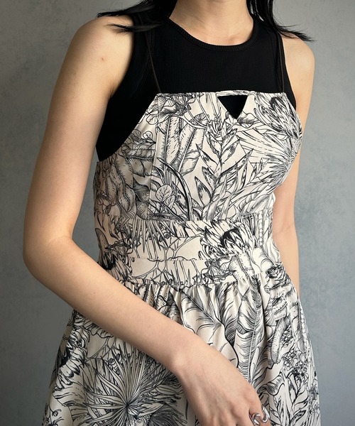 &g'aime（アンジェム）の「【&g’aime】フラワープリントビスチェ（シャツ/ブラウス・レディース・ネイビー/ブラウン・FREE）」の8枚目の写真