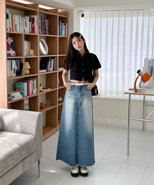 by muni:r（バイ ムニール）の「ユニークウォッシングデニムロングスカート（デニムスカート・レディース・ブルー/ダークグレー・SMALL/MEDIUM）」の18枚目の写真