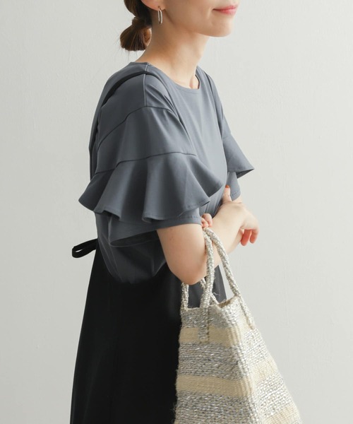 URBAN RESEARCH DOORS（アーバンリサーチドアーズ）の「デザインフリルスリーブプルオーバー（Tシャツ/カットソー・レディース・ブルー系その他/ブラック/オフホワイト・MEDIUM）」の22枚目の写真