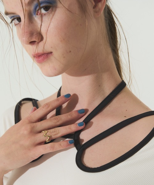 Solace（ソレイス）の「前後2WAY/バイカラーリボントップス（Tシャツ/カットソー・レディース・ブラック/ホワイト・FREE）」の11枚目の写真