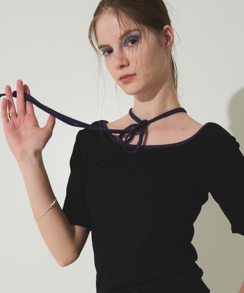 Solace（ソレイス）の「前後2WAY/バイカラーリボントップス（Tシャツ/カットソー・レディース・ブラック/ホワイト・FREE）」の21枚目の写真