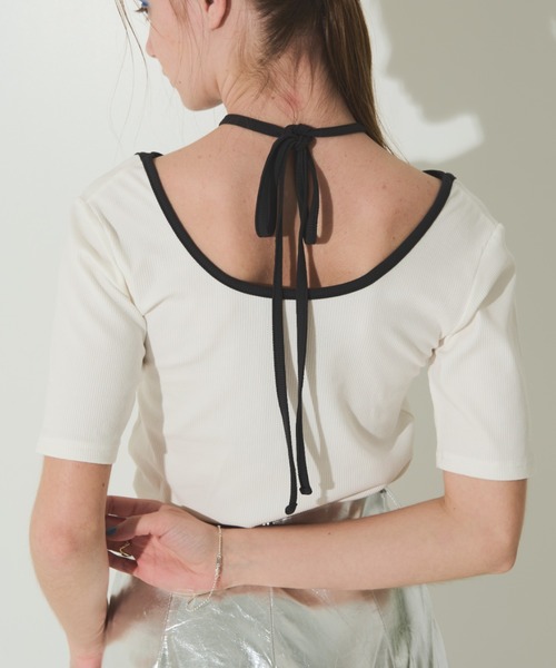 Solace（ソレイス）の「前後2WAY/バイカラーリボントップス（Tシャツ/カットソー・レディース・ブラック/ホワイト・FREE）」の12枚目の写真