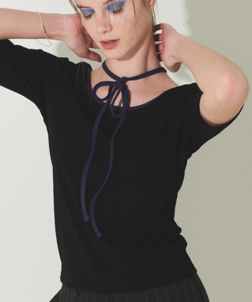 Solace（ソレイス）の「前後2WAY/バイカラーリボントップス（Tシャツ/カットソー・レディース・ブラック/ホワイト・FREE）」の22枚目の写真