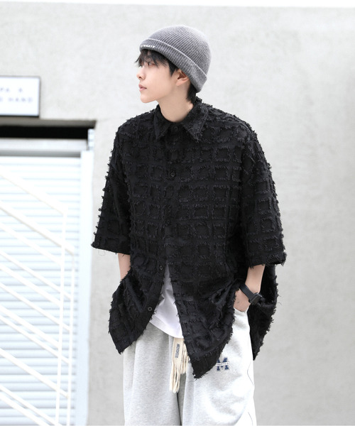 neos(ネオス)の「【neos -addictive design-】ビッグシルエット フリンジ ブロックチェック ハーフスリーブ シャツ(シャツ/ブラウス・メンズ・ブラック/チャコールグレー/ホワイト・MEDIUM/LARGE/X-LARGE)」の7枚目の写真