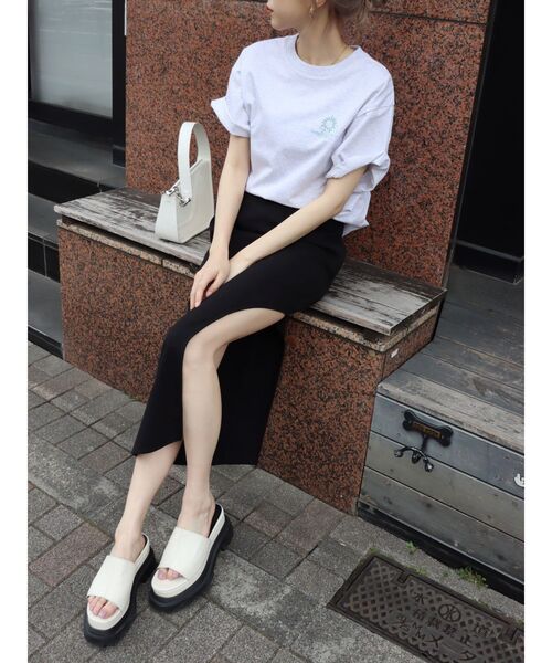 EVRIS（エヴリス）の「ディープサイドカットロングスカート（スカート・レディース・ブラック/ホワイト/ピンク・SMALL/MEDIUM）」の14枚目の写真