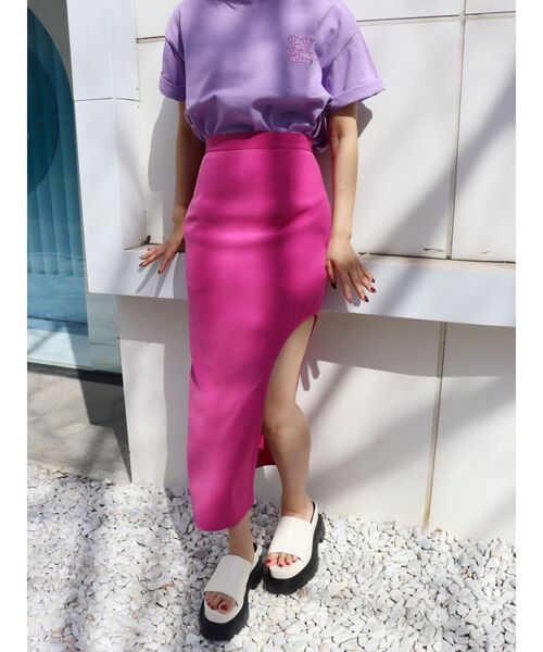 EVRIS（エヴリス）の「ディープサイドカットロングスカート（スカート・レディース・ブラック/ホワイト/ピンク・SMALL/MEDIUM）」の22枚目の写真