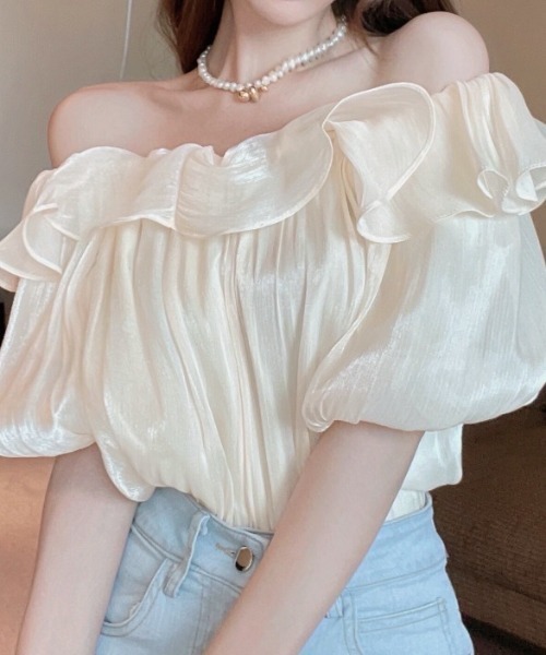 deux amour(ドゥーザムール)の「オフショルダーシャイニー短丈トップス(チューブトップ・レディース・ラベンダー/アイボリー・FREE(9))」の11枚目の写真