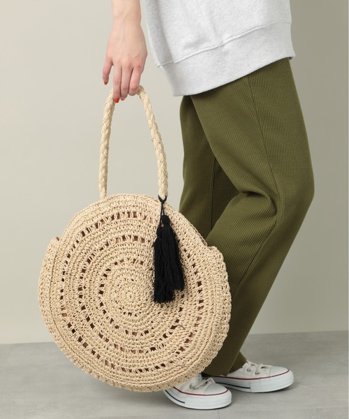 T・S・L（ティーエスエル）の「【T・S・L】サークルペーパー編みバッグ タッセル付き 雑材 1234-207-1（トートバッグ・レディース・ベージュ/ブラウン/グリーン・FREE）」の9枚目の写真