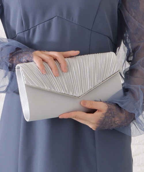 Lace Ladies（レースレディース）の「2WAYストラップ付きプリーツコンパクトバッグ（クラッチバッグ・レディース・グレー/ベージュ/ブラック/アイボリー・FREE）」の11枚目の写真