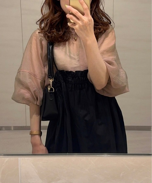 t a r o s u（タロス）の「volume cami shirring onepiece/ボリュームキャミシャーリングワンピース（ワンピース・レディース・ベージュ/ブラック・FREE）」の10枚目の写真