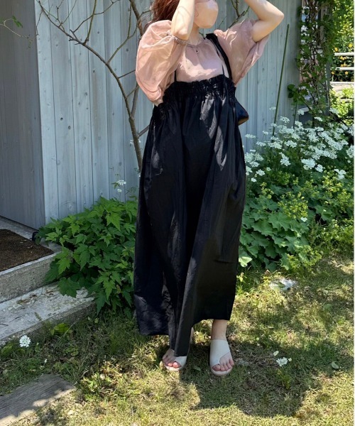 t a r o s u（タロス）の「volume cami shirring onepiece/ボリュームキャミシャーリングワンピース（ワンピース・レディース・ベージュ/ブラック・FREE）」の11枚目の写真