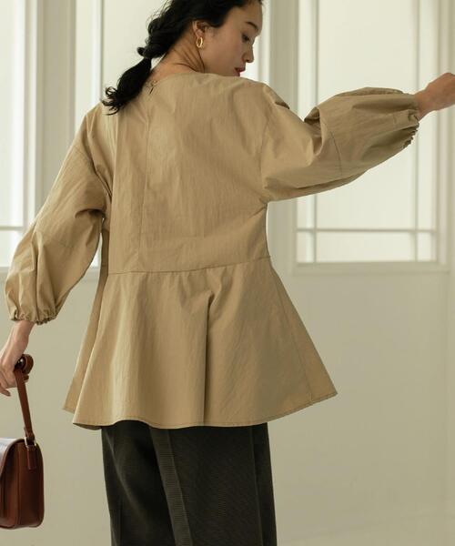 coen（コーエン）の「【WEB限定】ペプラムロングスリーブチュニックブラウス（シャツ/ブラウス・レディース・ベージュ/オフホワイト/ダークグレー・M/L）」の9枚目の写真