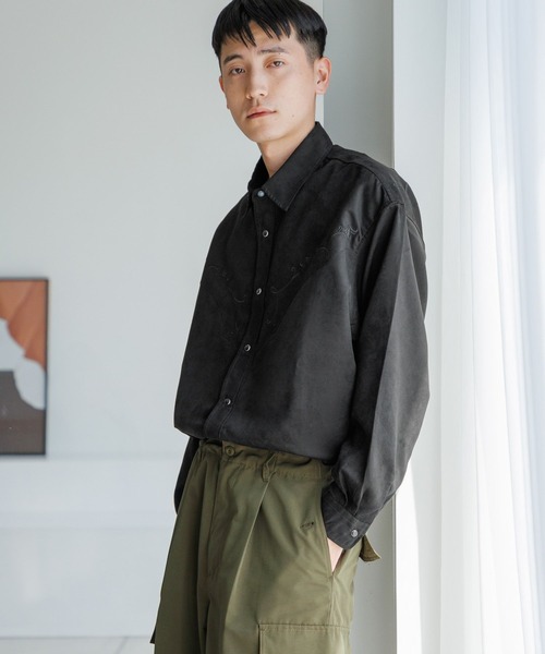 niko and...（ニコアンド）の「刺しゅうウエスタンシャツ（シャツ/ブラウス・メンズ・ブラウン/ブラック・LARGE/MEDIUM）」の5枚目の写真