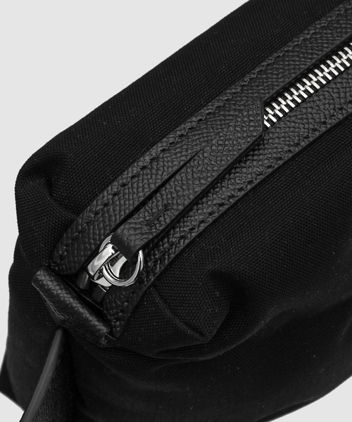 Maison Margiela（メゾンマルジェラ）の「GLAM SLAM SPORT ON BODY BAG（ボディバッグ/ウエストポーチ・メンズ・ブラック・FREE）」の5枚目の写真