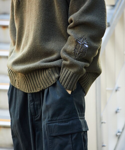 FREAK'S STORE(フリークスストア)の「FREAK’S STORE/フリークスストア ダメージ クルーネックニット/プルオーバー/ダメージ加工(ニット/セーター・メンズ・オフホワイト/ブラック/オリーブ・SMALL/MEDIUM/LARGE)」の18枚目の写真