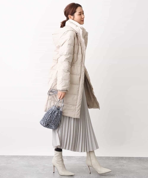MK MICHEL KLEIN(エムケーミッシェルクラン)の「ベーシックタフタロングダウンコート(ダウンジャケット/コート・レディース・ブラック/ベージュ/モカ・40/38)」の8枚目の写真