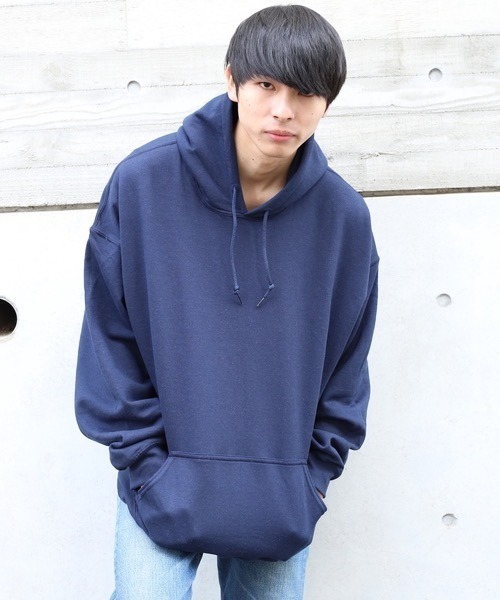 GILDAN（ギルダン）の「ヘビーブレンド 8.0oz オーバーサイズ フーディー プルオーバー（パーカー・メンズ・ブラック/グレー/ネイビー/ホワイト・X-LARGE/XX-LARGE/XXX-LARGE/XXXX-LARGE/XXXXX-LARGE）」の4枚目の写真