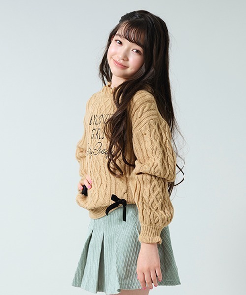 by LOVEiT（バイラビット）の「リボン付きケーブルニット（ニット/セーター・キッズ・モカ/ブルー/オフホワイト/ブラック・140cm/150cm/160cm/130cm/120cm）」の6枚目の写真