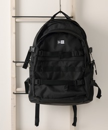 NEW ERA（ニューエラ）の「【NEW ERA/ニューエラ】シンプル ワンポイントブランドロゴ キャリアパック/バックパック/ Carrier Pack 35L/ブラック（バックパック/リュック・メンズ）」