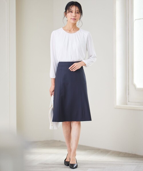 23区(ニジュウサンク)の「【洗える】シルキーデシン ボールチェーン カットソー(Tシャツ/カットソー・レディース・スカイブルー系/ホワイト系/ネイビー系/ピンク系・40/38)」の5枚目の写真