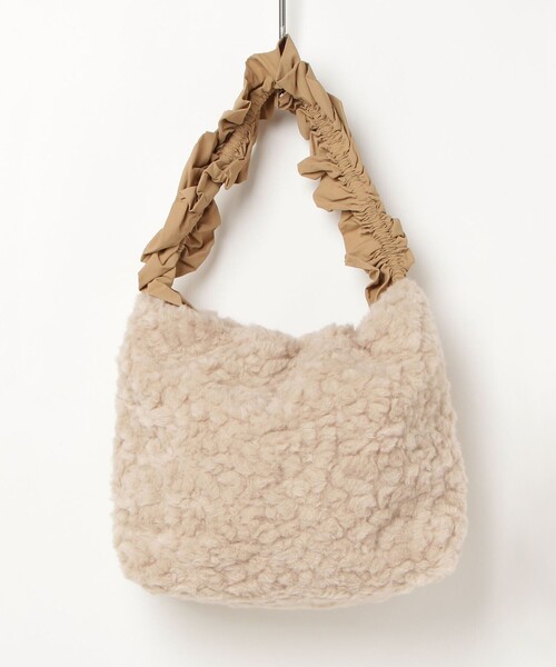 fredy emue（フレディエミュ）の「フリルハンドルボアトートバッグ（トートバッグ・レディース・ベージュ/チャコールグレー・FREE）」の5枚目の写真