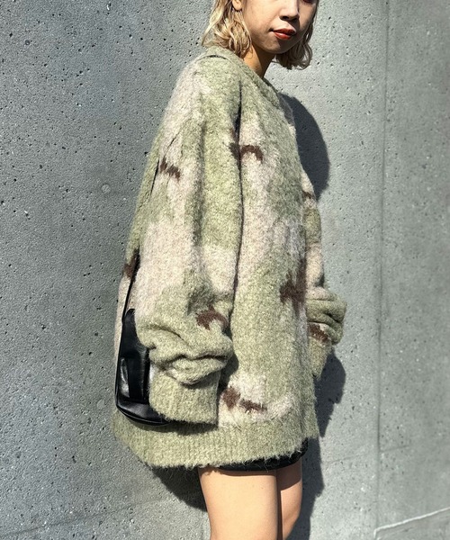 CIAOPANIC(チャオパニック)の「デザートカモニットプルーオーバー(ニット/セーター・レディース・カーキ/ブラック/オレンジ/パープル・FREE)」の9枚目の写真