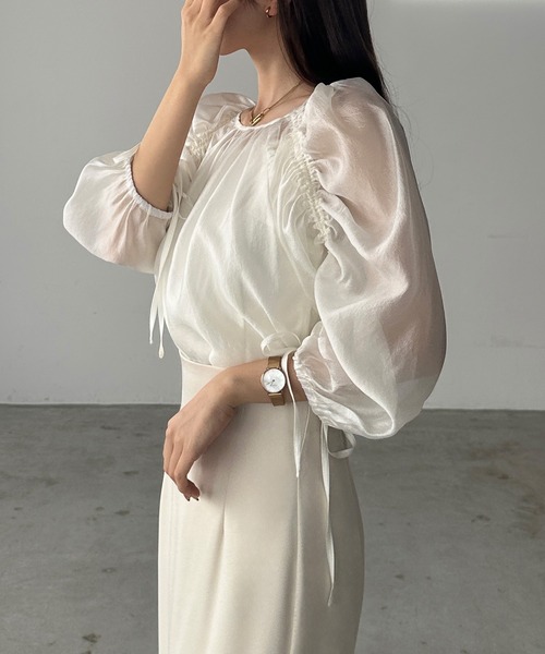 Louere（ルエレ）の「ドロストボリュームスリーブシアーブラウス（シャツ/ブラウス・レディース・ブラック/ホワイト/モカ・SMALL/MEDIUM/LARGE/X-LARGE）」の8枚目の写真