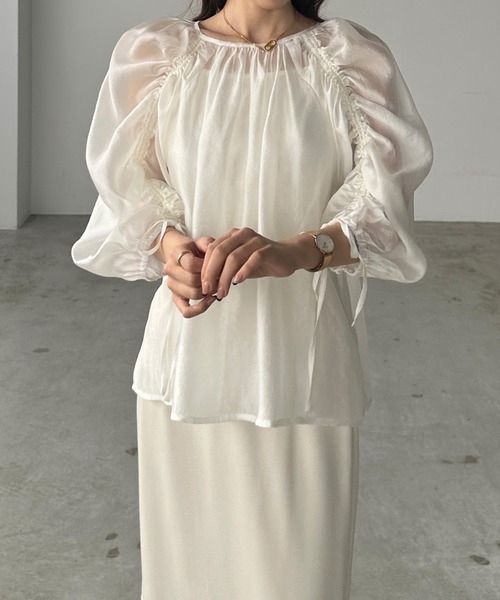 Louere（ルエレ）の「ドロストボリュームスリーブシアーブラウス（シャツ/ブラウス・レディース・ブラック/ホワイト/モカ・SMALL/MEDIUM/LARGE/X-LARGE）」の11枚目の写真