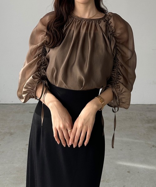 Louere（ルエレ）の「ドロストボリュームスリーブシアーブラウス（シャツ/ブラウス・レディース・ブラック/ホワイト/モカ・SMALL/MEDIUM/LARGE/X-LARGE）」の18枚目の写真