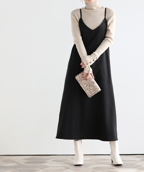 SUNFLOWER EIGHT(サンフラワーエイト)の「バックリボンキャミワンピース(ワンピース・レディース・ネイビー/ベージュ/ブラック/ダークグレー/グレイッシュベージュ・M-Long/L-Long/M-Short/L-Short)」の2枚目の写真