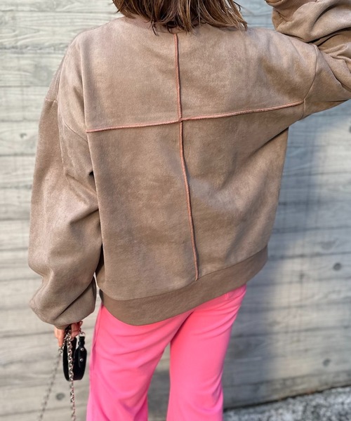 mi via loca（ミヴィアロカ）の「【リバーシブル2WAY】 スウェード×ボア 配色ステッチBIGプルオーバー（スウェット・レディース・ベージュ/ブラック/チャコールグレー/サンドベージュ・FREE）」の14枚目の写真