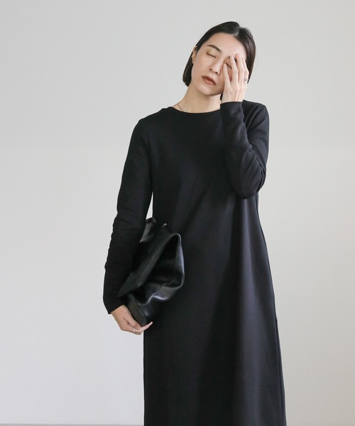 select MOCA(セレクトモカ)の「バックUネックカットロングワンピース(ワンピース・レディース・グレー/ライトベージュ/ブラック・SMALL/MEDIUM)」の20枚目の写真