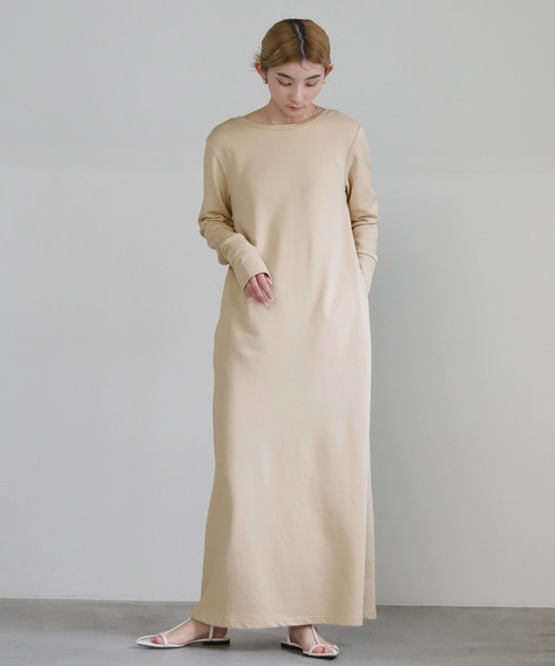 select MOCA(セレクトモカ)の「バックUネックカットロングワンピース(ワンピース・レディース・グレー/ライトベージュ/ブラック・SMALL/MEDIUM)」の7枚目の写真