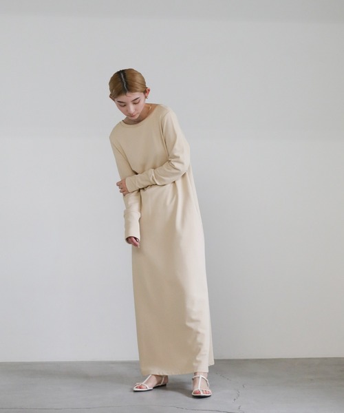 select MOCA(セレクトモカ)の「バックUネックカットロングワンピース(ワンピース・レディース・グレー/ライトベージュ/ブラック・SMALL/MEDIUM)」の15枚目の写真