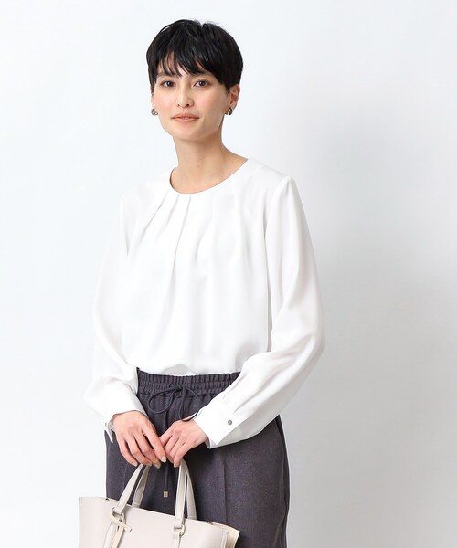 OPAQUE.CLIP（オペークドットクリップ）の「◆フロントタックジョーゼットブラウス／幾何プリントアソート【洗濯機洗い可】（シャツ/ブラウス・レディース・ホワイト系3/ホワイト/オフホワイト/ネイビー系・36/40/38/42）」の7枚目の写真