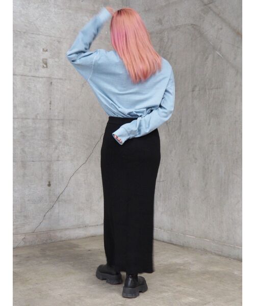 EVRIS（エヴリス）の「スリットロングニットスカート【セットアップ着用可能】（スカート・レディース・ブルー/ブラック・FREE）」の19枚目の写真