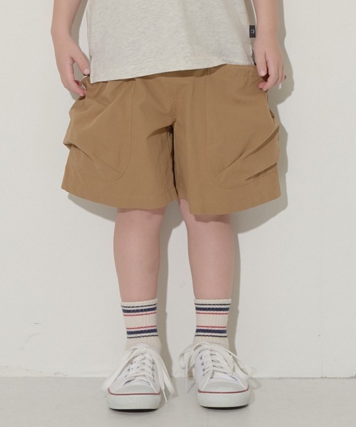 b・ROOM(ビールーム)の「ビッグカーゴポケットハーフパンツ(その他パンツ・キッズ・キャメル/モスグリーン/グレイッシュブルー/ブラック・100cm/110cm/120cm/130cm/140cm/150cm)」の4枚目の写真