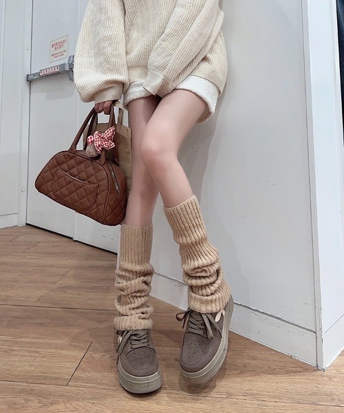 almo（アルモ）の「ルーズレッグウォーマー(BQ)（レッグウォーマー・レディース・ホワイト/ベージュ/ライトベージュ/グレー・FREE）」の4枚目の写真