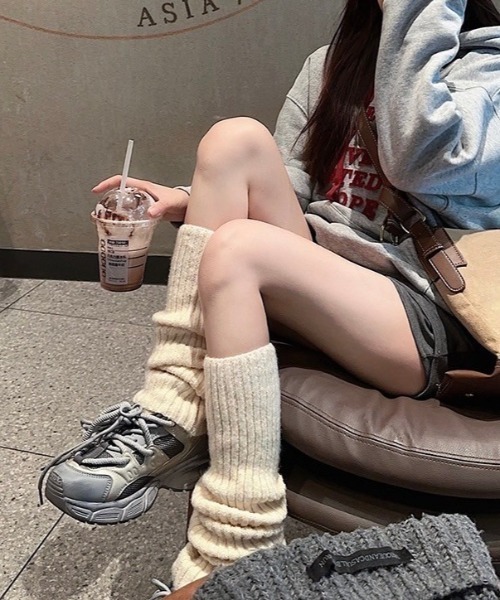 almo（アルモ）の「ルーズレッグウォーマー(BQ)（レッグウォーマー・レディース・ホワイト/ベージュ/ライトベージュ/グレー・FREE）」の10枚目の写真