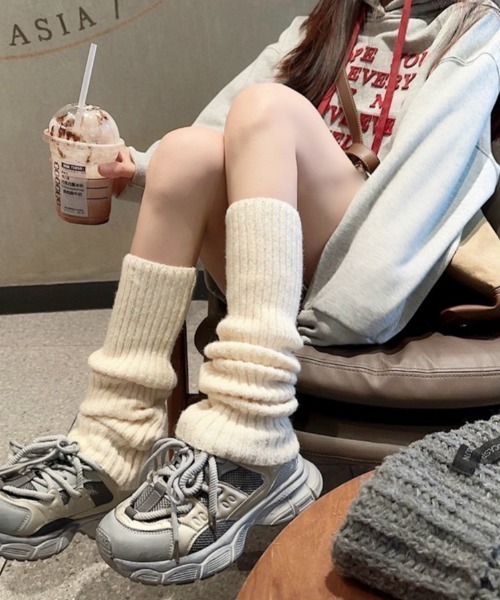 almo（アルモ）の「ルーズレッグウォーマー(BQ)（レッグウォーマー・レディース・ホワイト/ベージュ/ライトベージュ/グレー・FREE）」の8枚目の写真