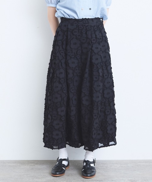 bulle de savon（ビュルデサボン）の「fusafusa hana ジャカード　タックスカート（スカート・レディース・ブラック・FREE）」の11枚目の写真