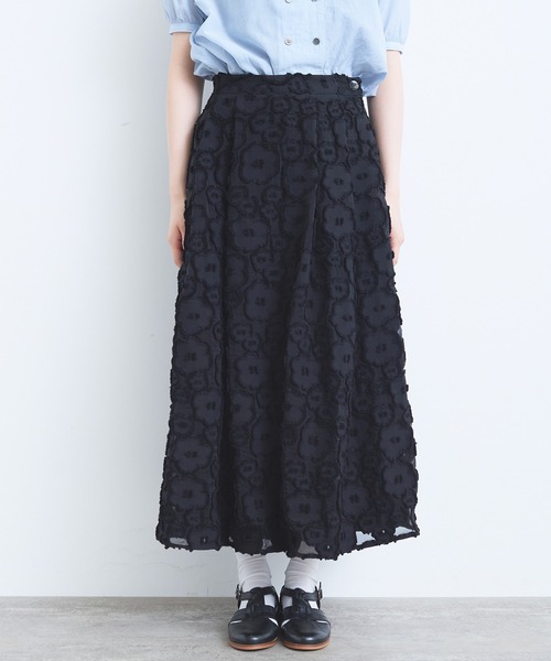 bulle de savon（ビュルデサボン）の「fusafusa hana ジャカード　タックスカート（スカート・レディース・ブラック・FREE）」の14枚目の写真