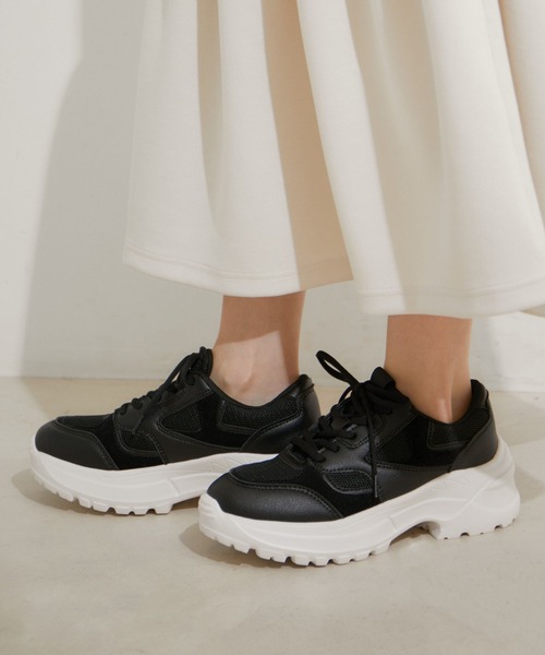 Juze(ジュゼ)の「ライトソール厚底スニーカー(スニーカー・レディース・シルバー/ブラック・L/M/S)」の6枚目の写真