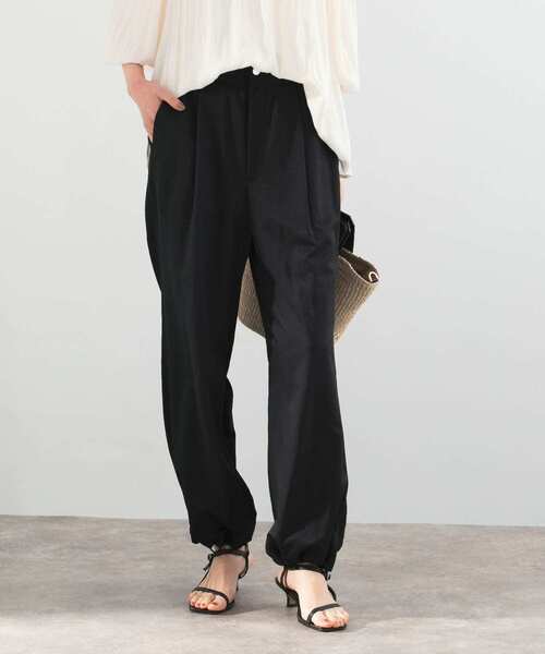 URBAN RESEARCH ROSSO WOMEN（アーバンリサーチ　ロッソ）の「撥水UVカット2wayドロストパンツ（その他パンツ・レディース・ブラック/ベージュ・FREE）」の2枚目の写真
