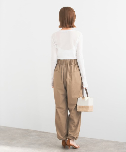 URBAN RESEARCH ROSSO WOMEN（アーバンリサーチ　ロッソ）の「撥水UVカット2wayドロストパンツ（その他パンツ・レディース・ブラック/ベージュ・FREE）」の20枚目の写真