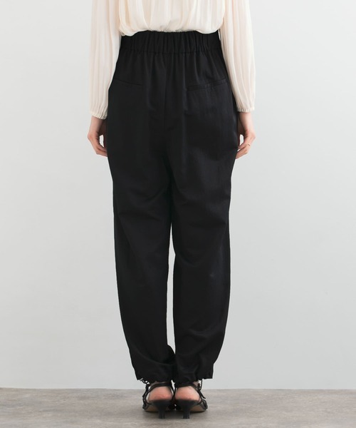 URBAN RESEARCH ROSSO WOMEN（アーバンリサーチ　ロッソ）の「撥水UVカット2wayドロストパンツ（その他パンツ・レディース・ブラック/ベージュ・FREE）」の12枚目の写真