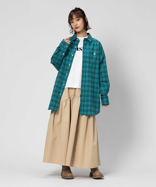 Right-on（ライトオン）の「【BEVERLY HILLS POLO CLUB】【別注】ビッグシルエット長袖シャツ（シャツ/ブラウス・レディース・グリーン/ブラック×グリーン/ブルー/ブラック×ブルー・フリー）」の8枚目の写真