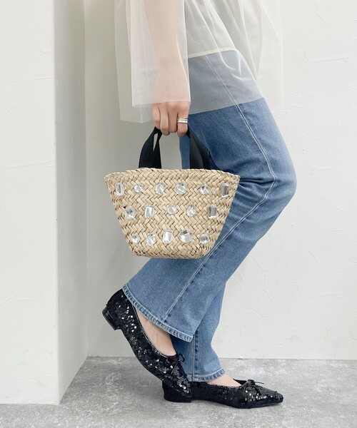 fredy emue（フレディエミュ）の「シーグラスビジューパールトートバッグ（トートバッグ・レディース・オフホワイト/クリア・FREE）」の2枚目の写真