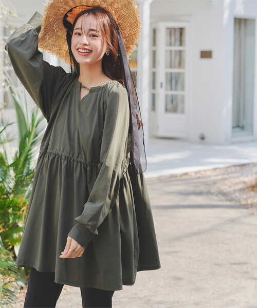 ラッシュガード ] 2点セット前後2wayトップス×裾スリットスリムパンツ