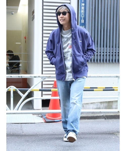 Right-on(ライトオン)の「【DISNEY】スラブプリントロンT(Tシャツ/カットソー・メンズ・オフホワイト/グレー/ダークグレー・M/L/XL)」の18枚目の写真